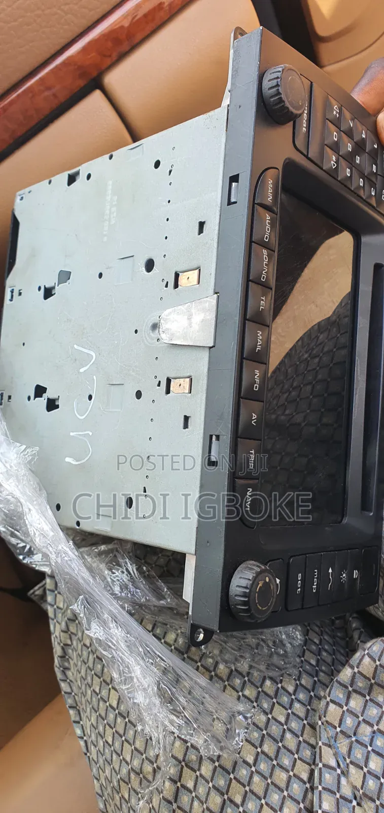 2005 Porsche Cayenne Radio