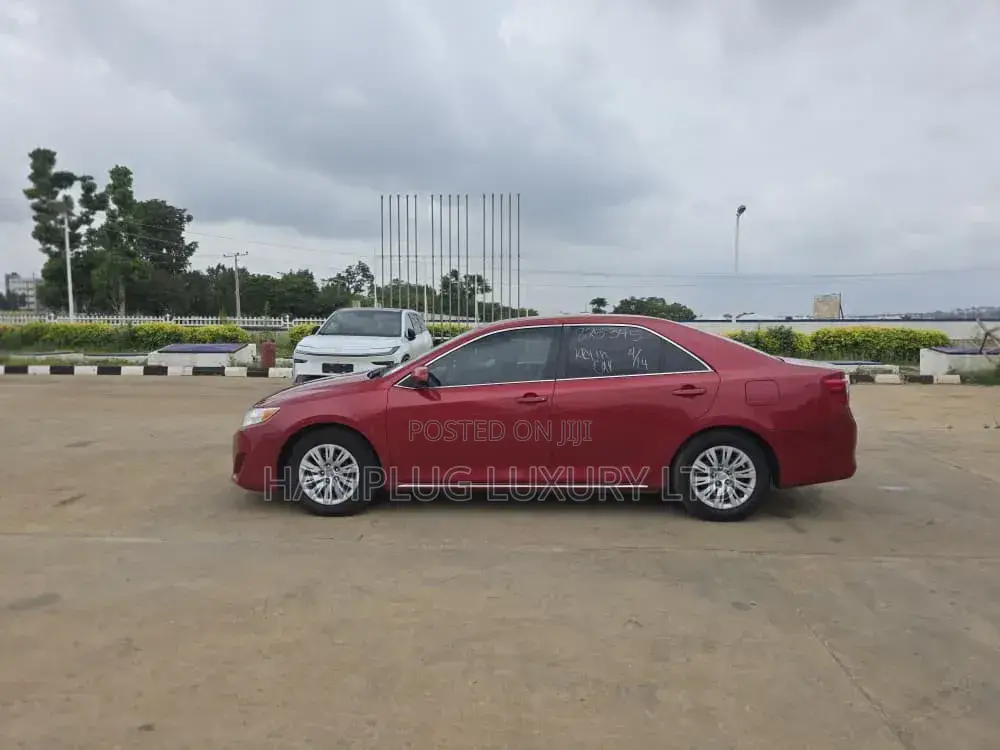 Toyota Camry 2014 Red