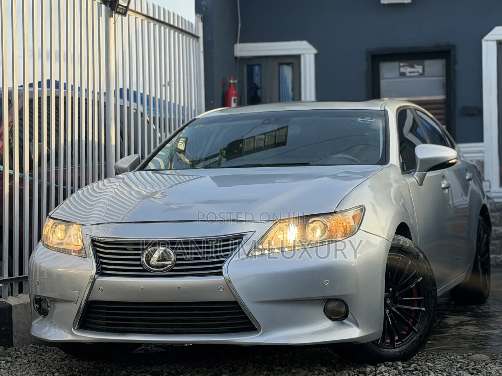 Lexus ES 350 FWD 2014 Silver