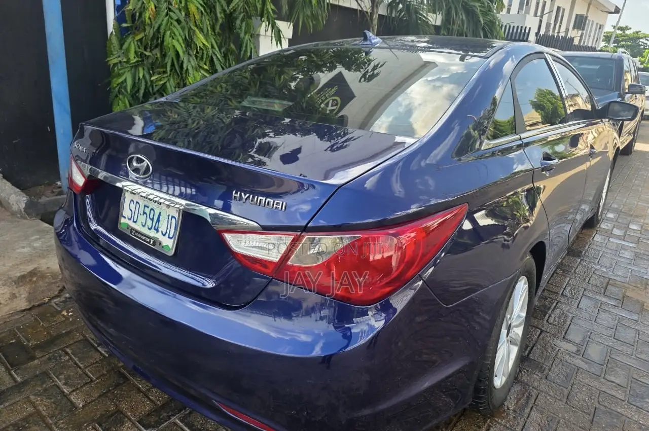 Hyundai Sonata 2013 Blue