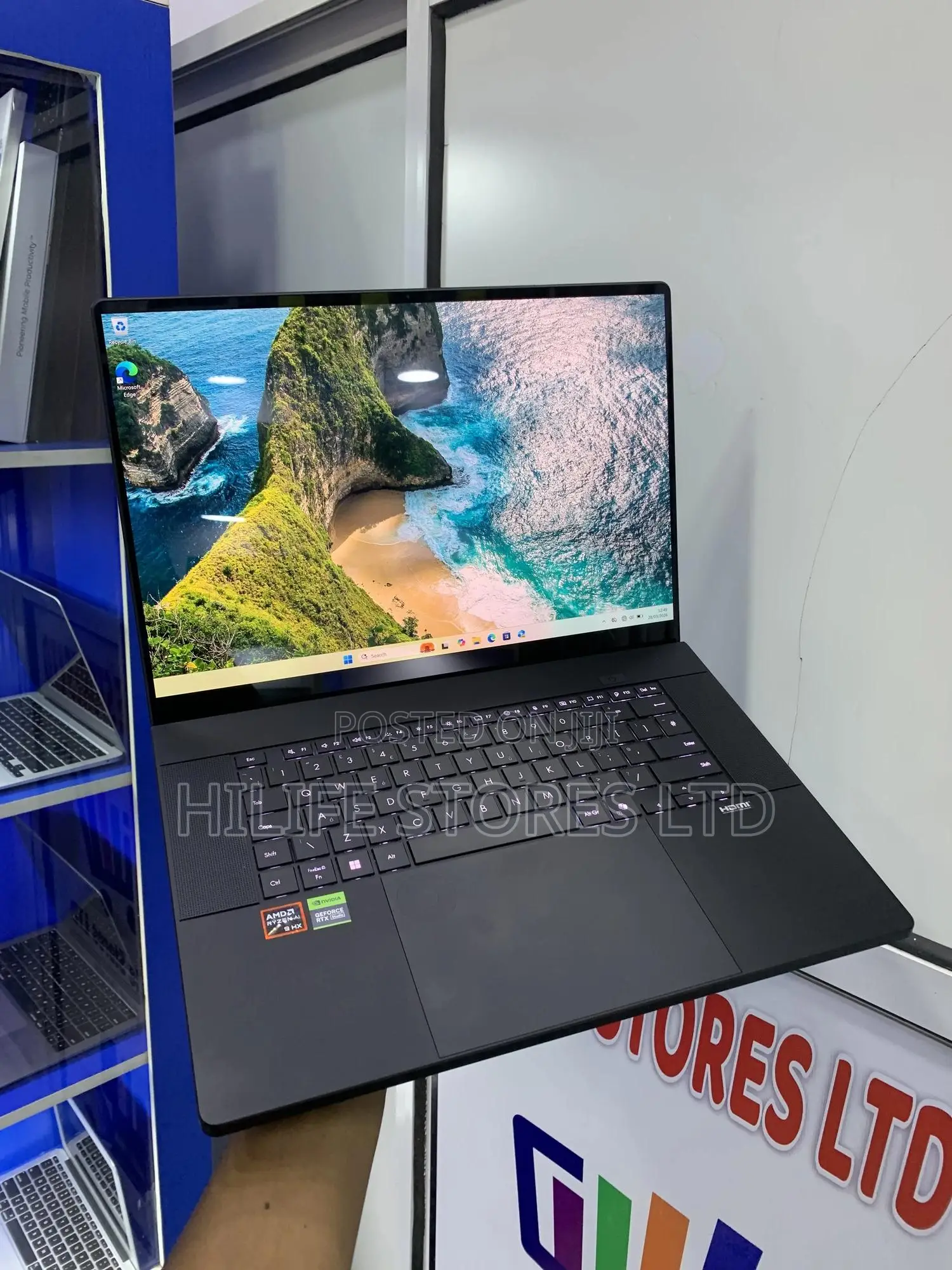 Laptop Asus ProArt PX13 64GB AMD Ryzen 9 SSD 4T