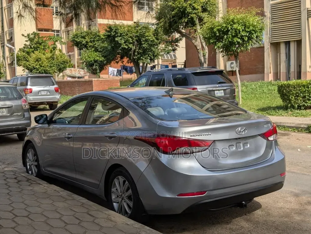 Hyundai Elantra 2015 Gray