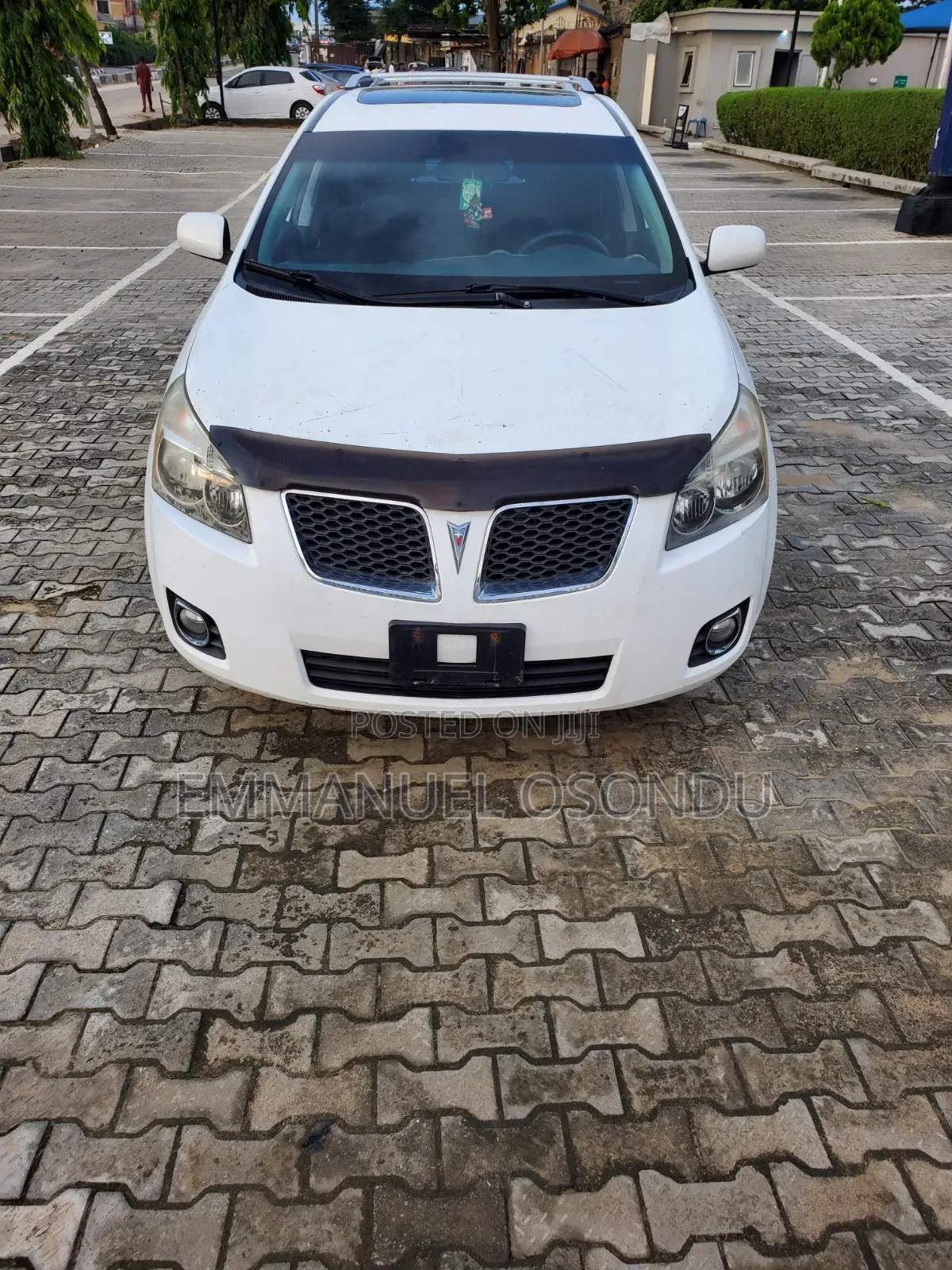 Pontiac Vibe 2008 White