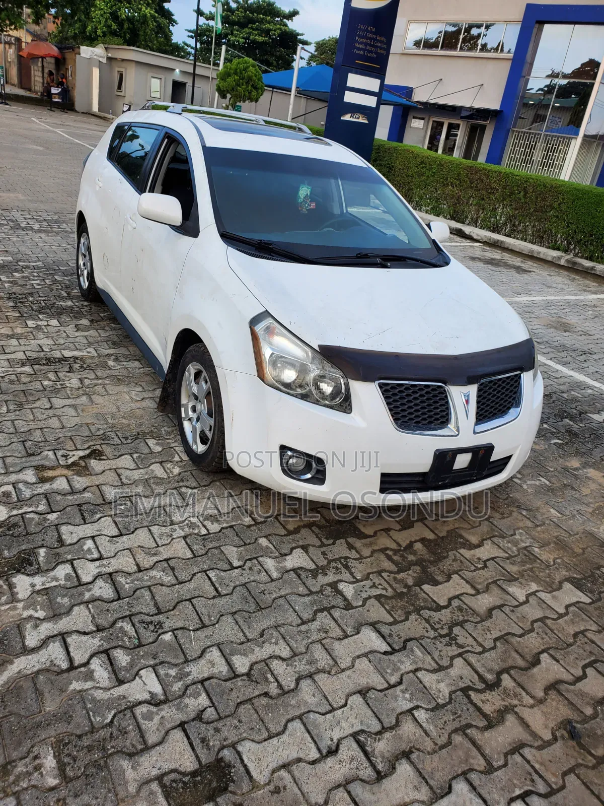 Pontiac Vibe 2008 White