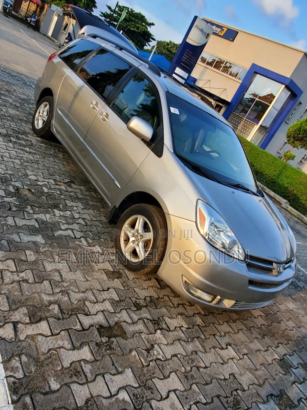 Toyota Sienna 2005 Silver