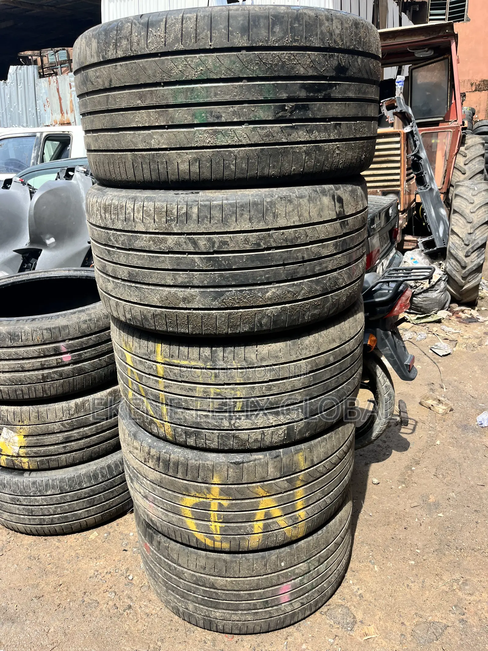 325/35/22 Back Tyres Gle Mercedes Benz