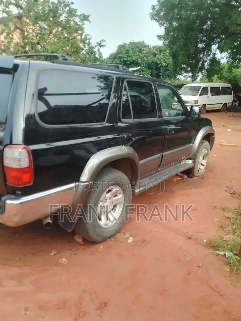 Toyota 4-Runner 2002 Black