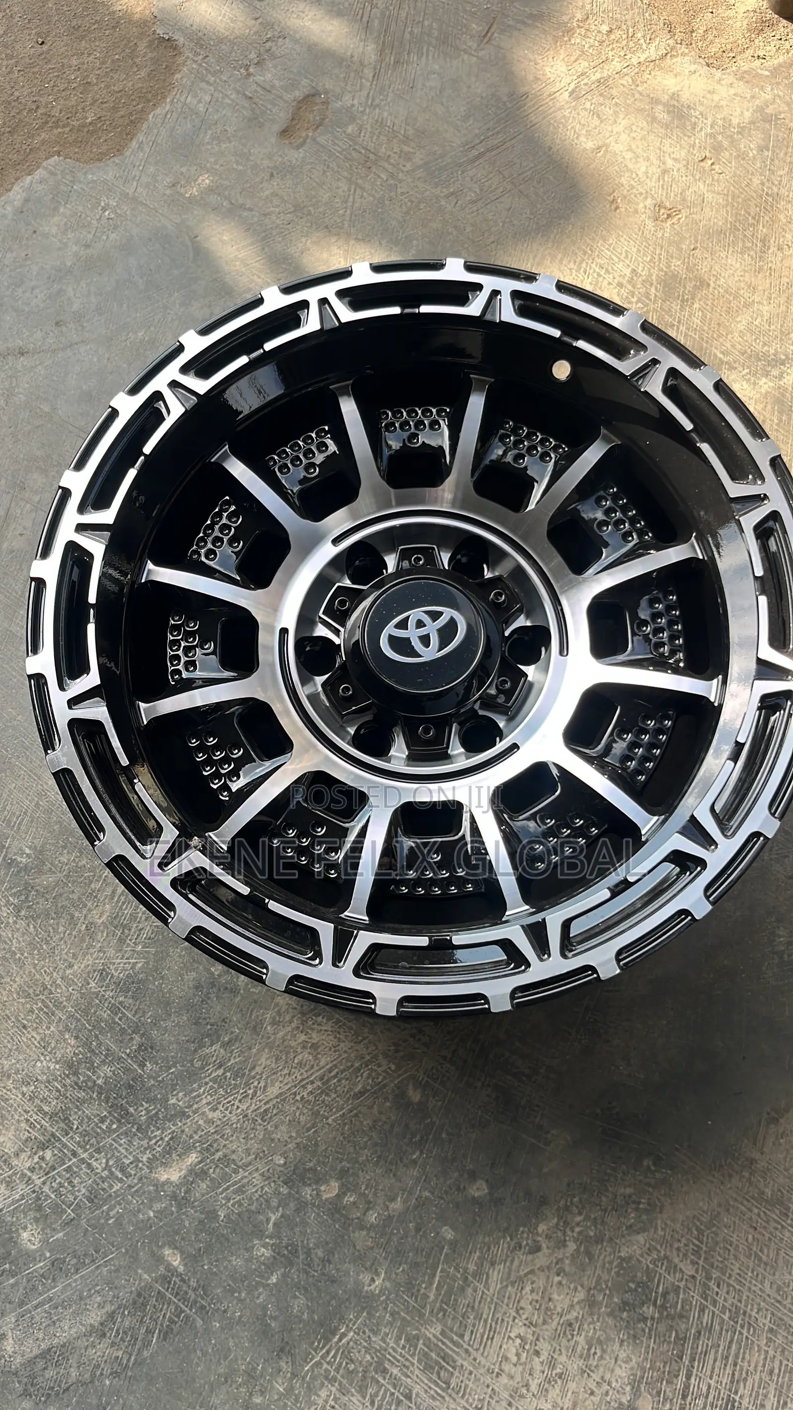 17inche Rim Off Road Pure Black Toyota Tacoma ,Hilux,