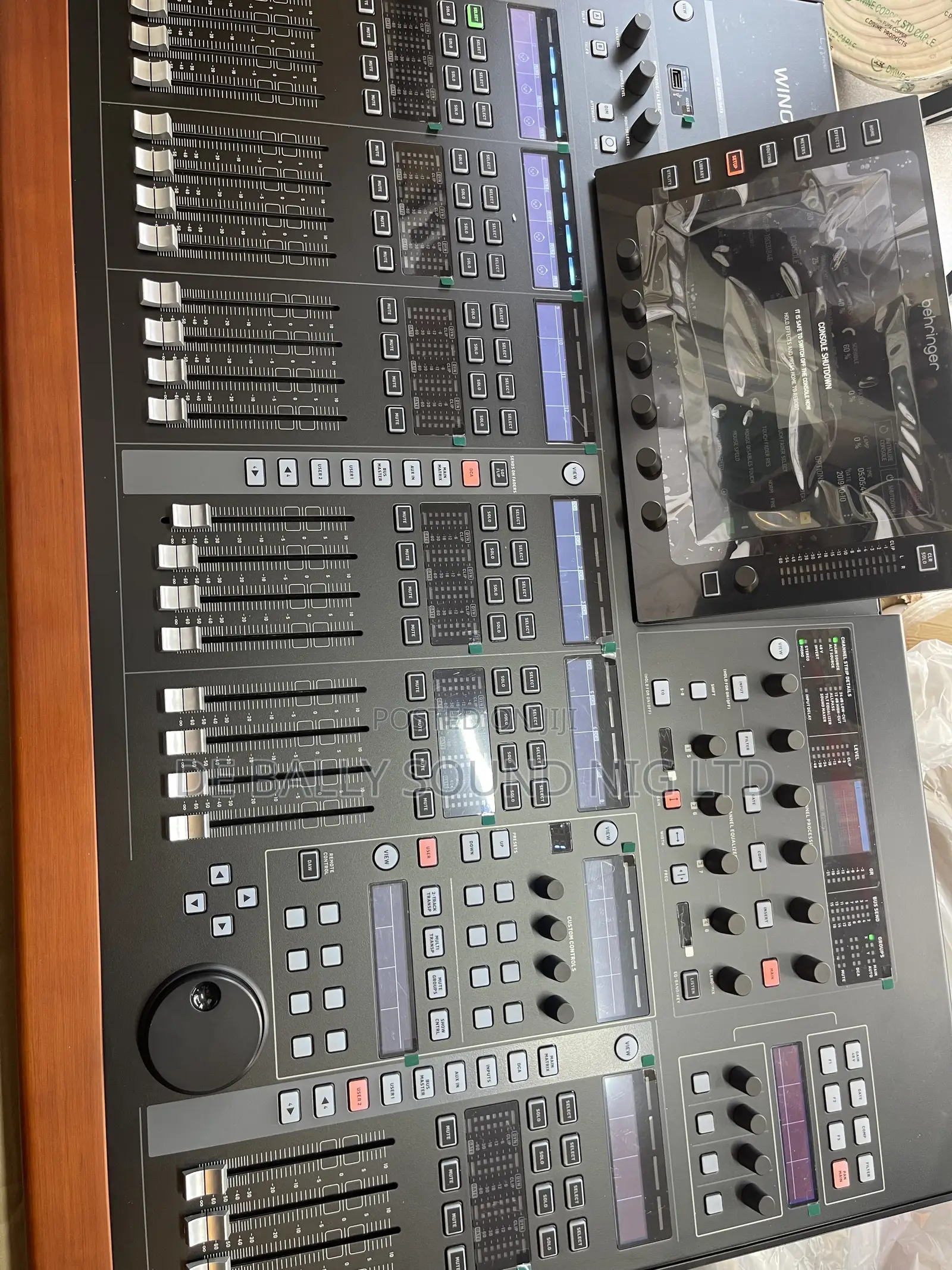 High Quality Wing Behringer Digital Mixer