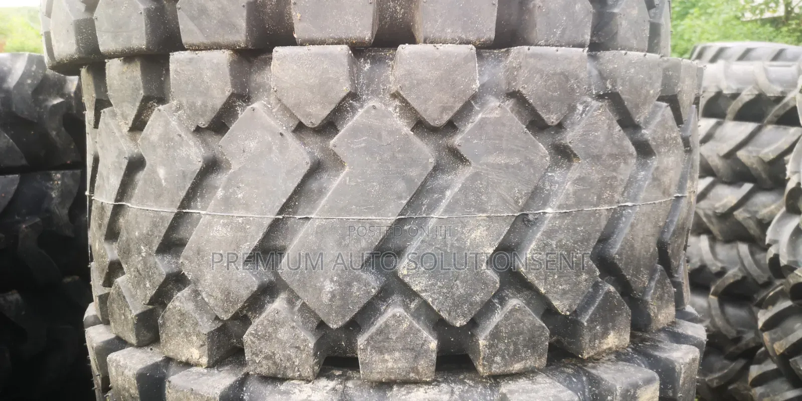 Bran New 20.5/70r16