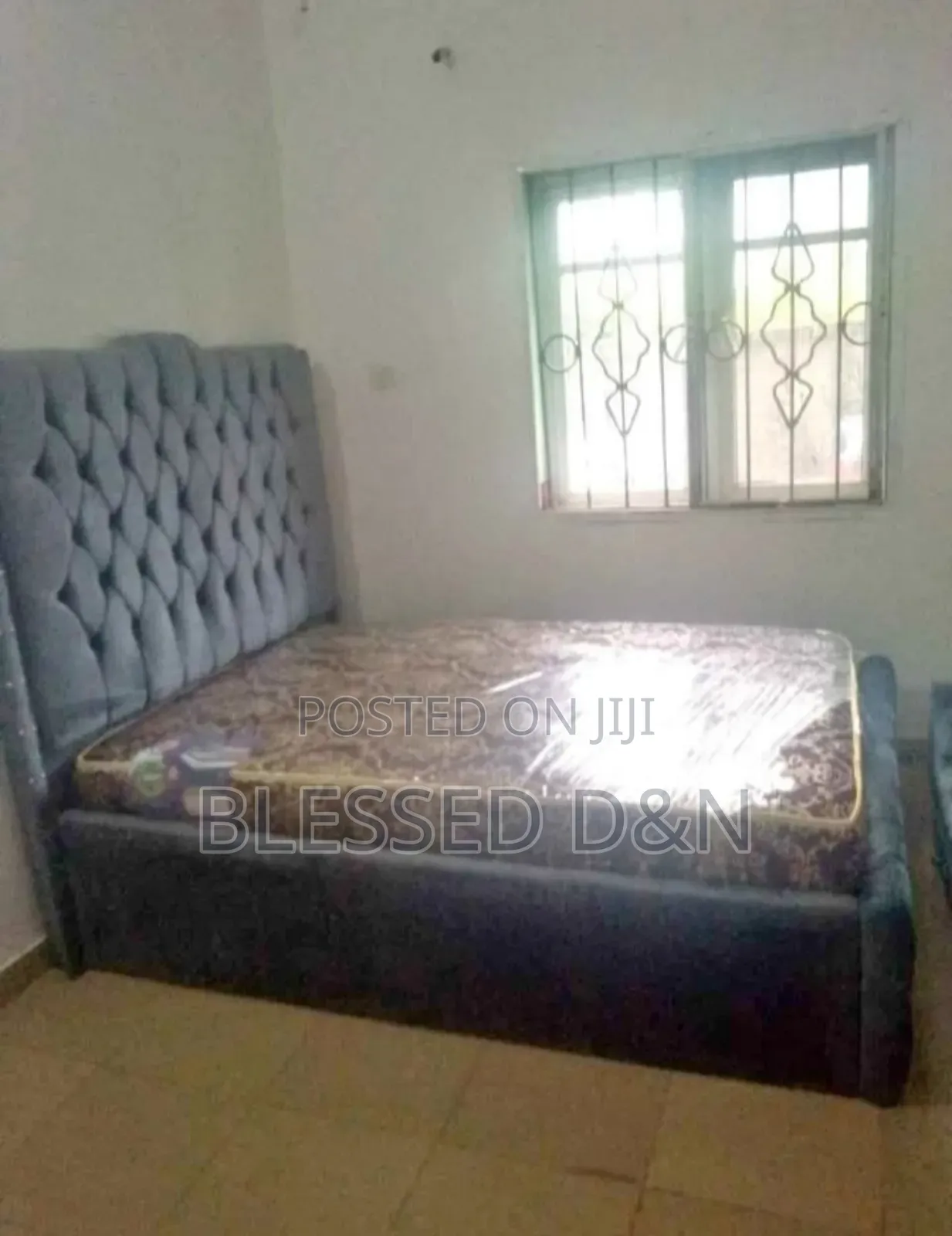 High Head Rest Paded Bed Frame