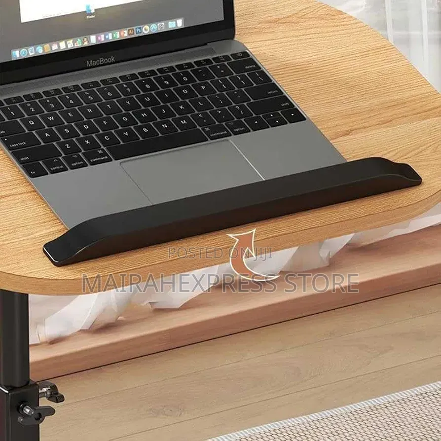 Height-Adjustable C-Shaped Side Table With a Walnut Wood Top Atm