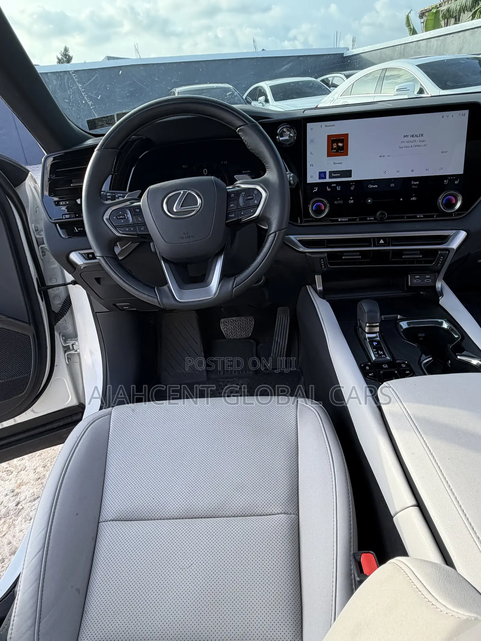 Lexus RX 350 AWD 2025 White
