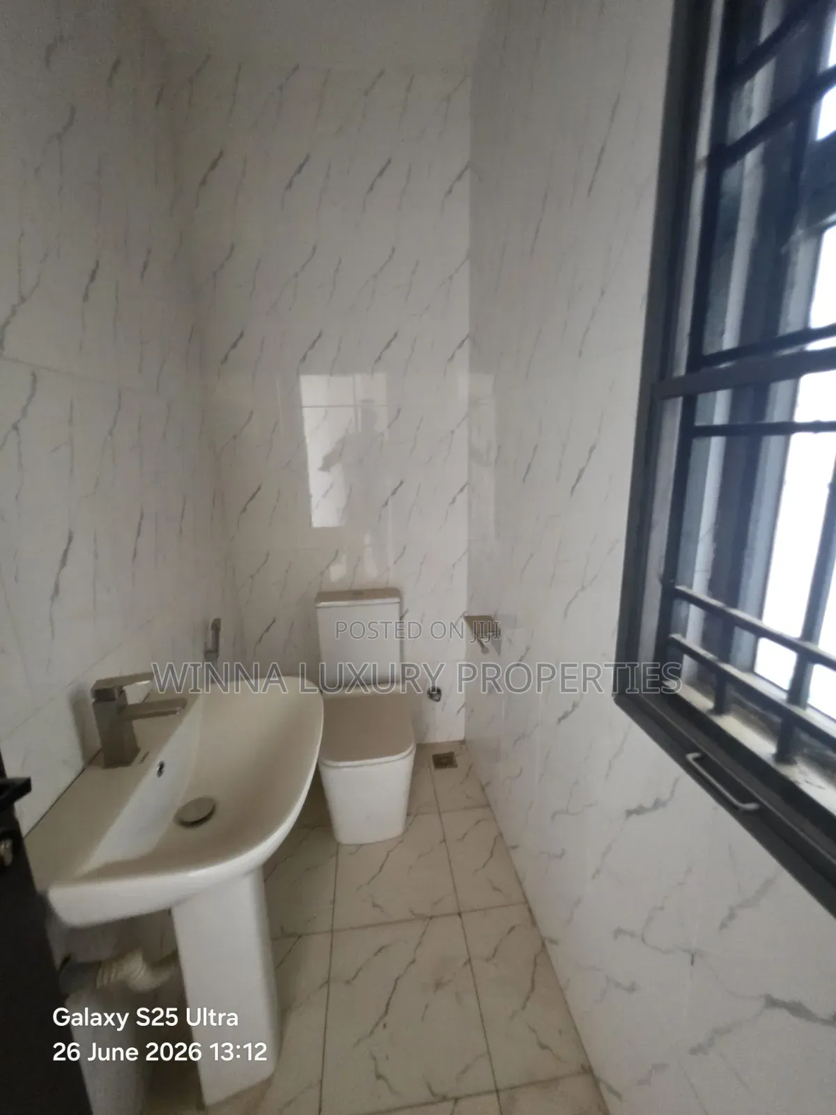 6bdrm Duplex in Gwarinpa 7Th Avenue for sale