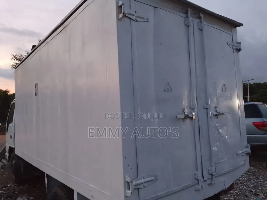 Izuzu Truck