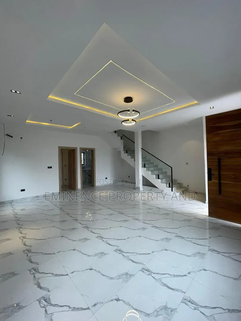 4bdrm Duplex in Agungi for rent