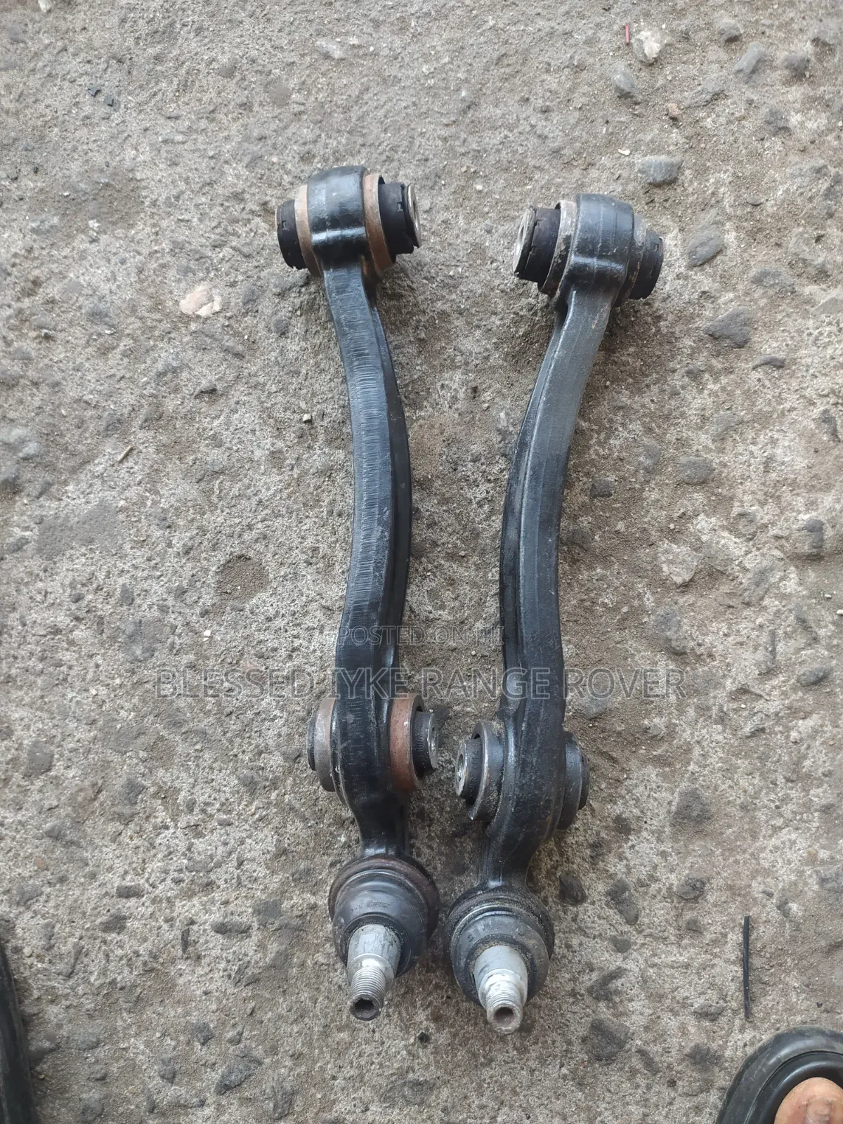 Upper Arms Range Rover Vogue 2014/2017