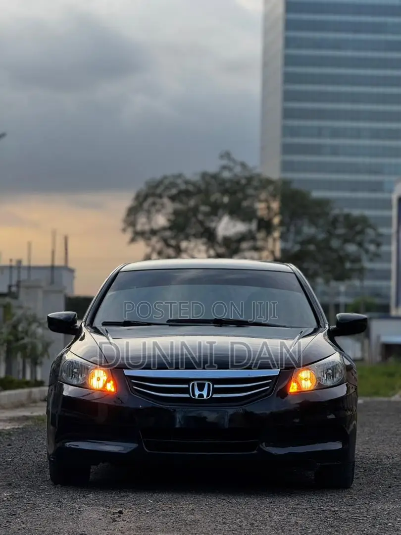 Honda Accord 2012 Black