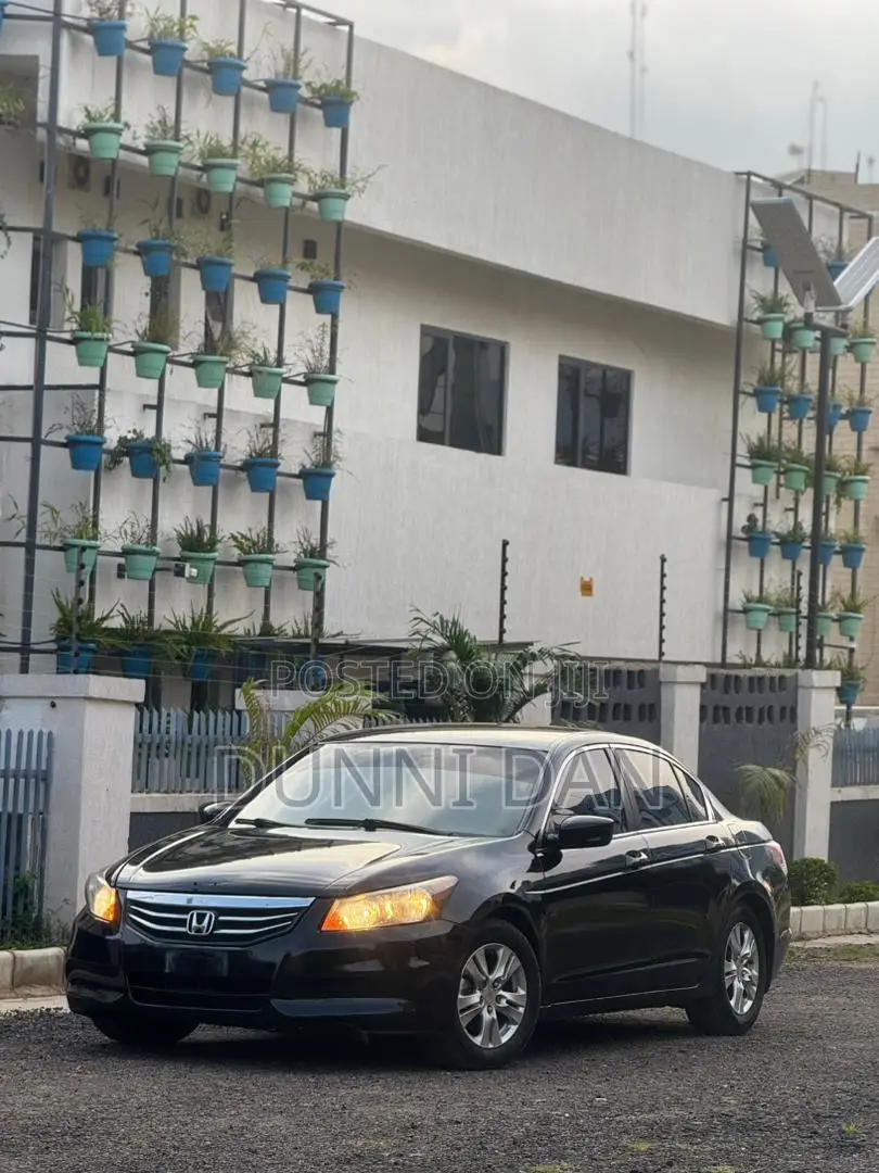 Honda Accord 2012 Black
