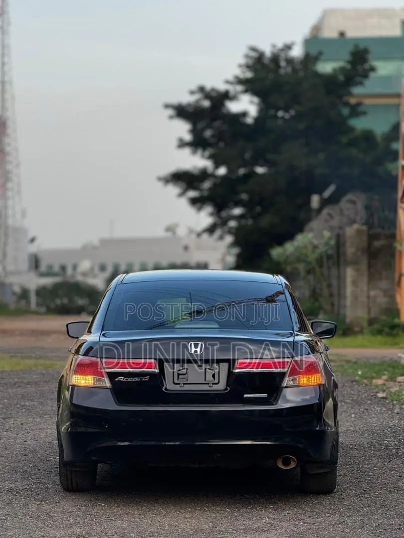 Honda Accord 2012 Black