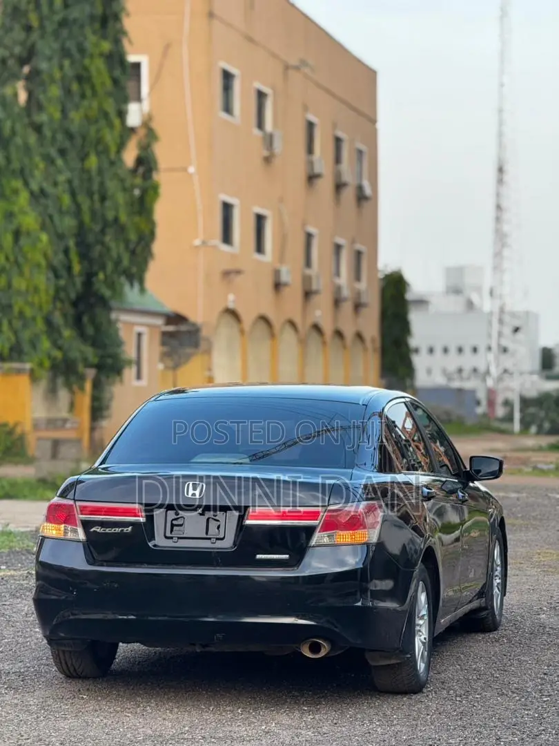 Honda Accord 2012 Black