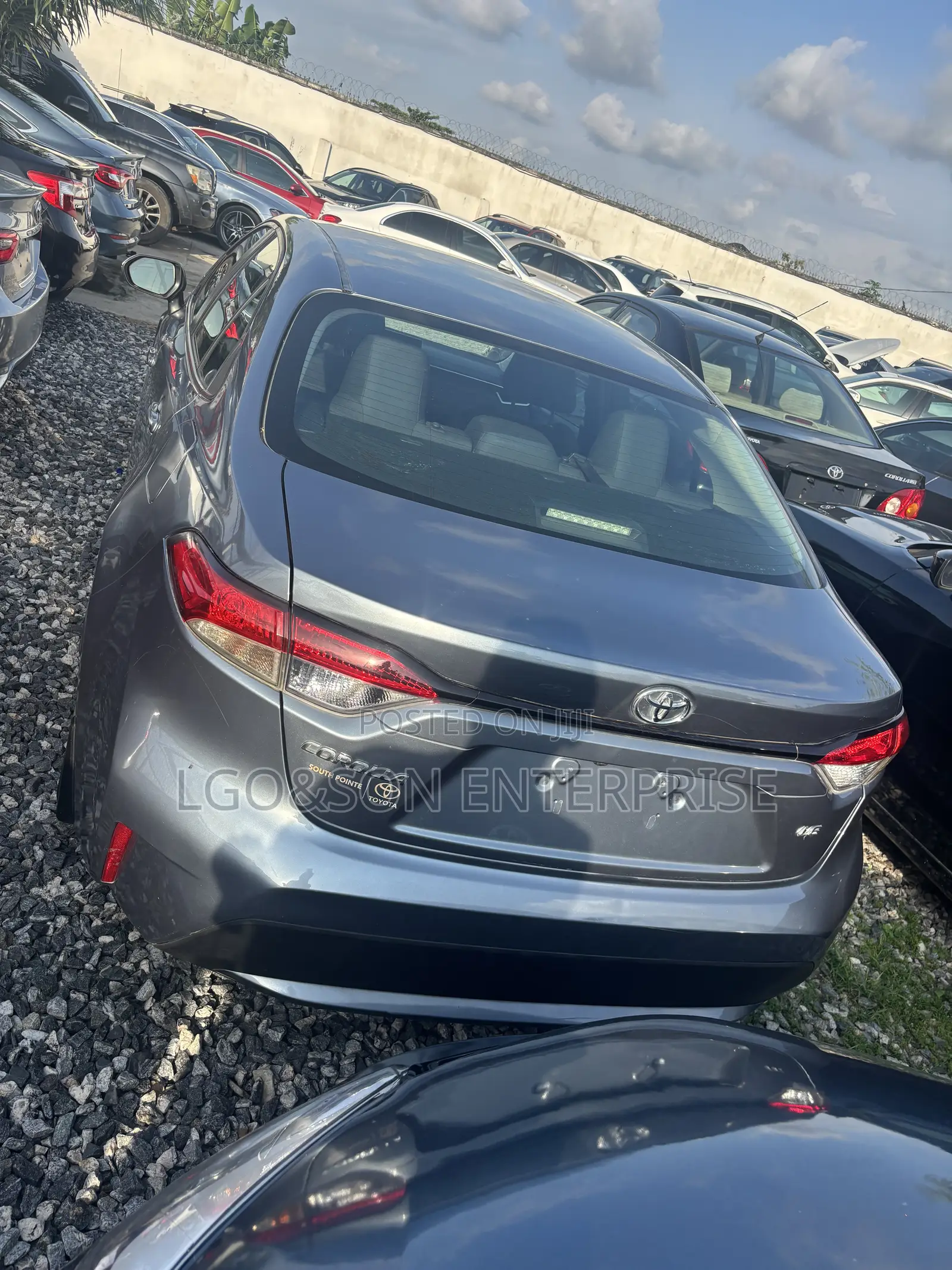 Toyota Corolla LE 2021 Gray