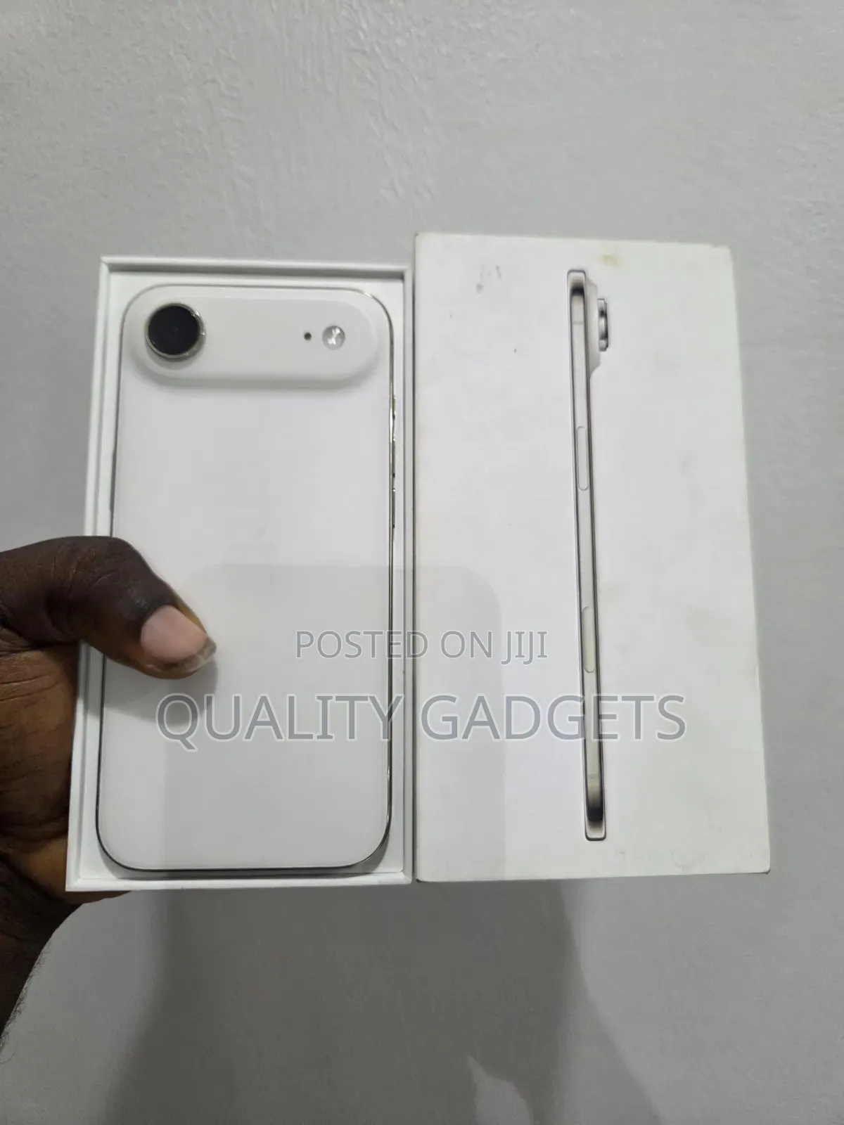 New Apple iPhone Air 256 GB Gold