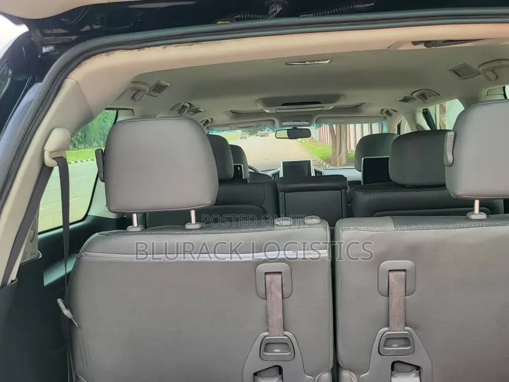 Toyota Land Cruiser 5.7 V8 VX-S 2011 Black