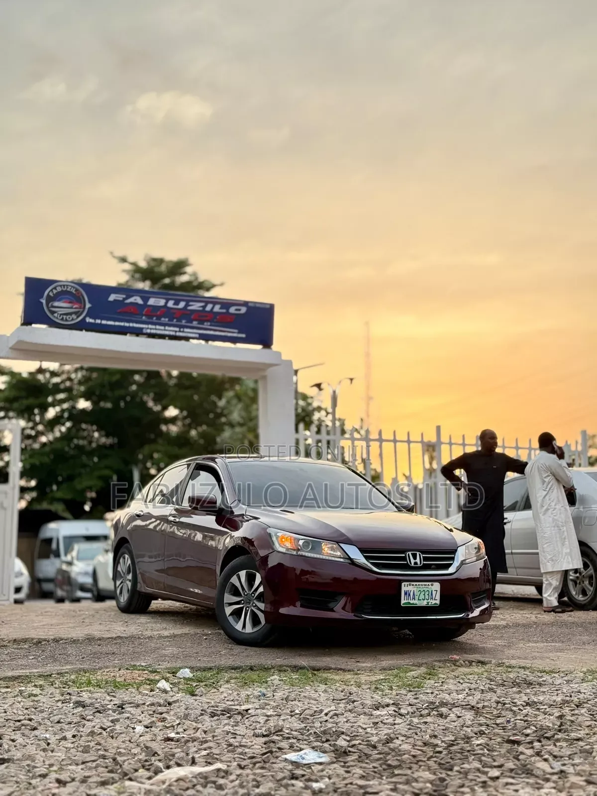 Honda Accord LX 4dr Sedan FWD (2.4L 4cyl 2A) 2013 Maroon