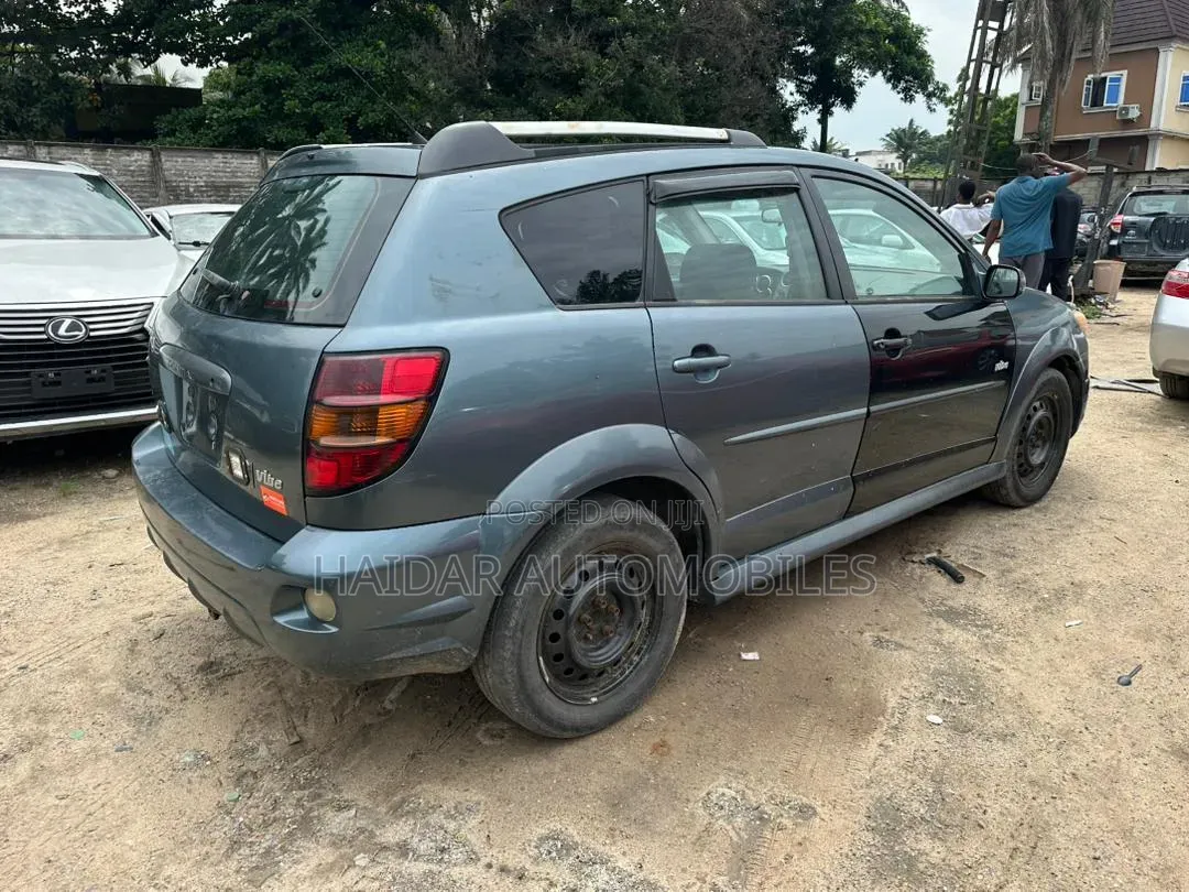 Pontiac Vibe 2007 Green