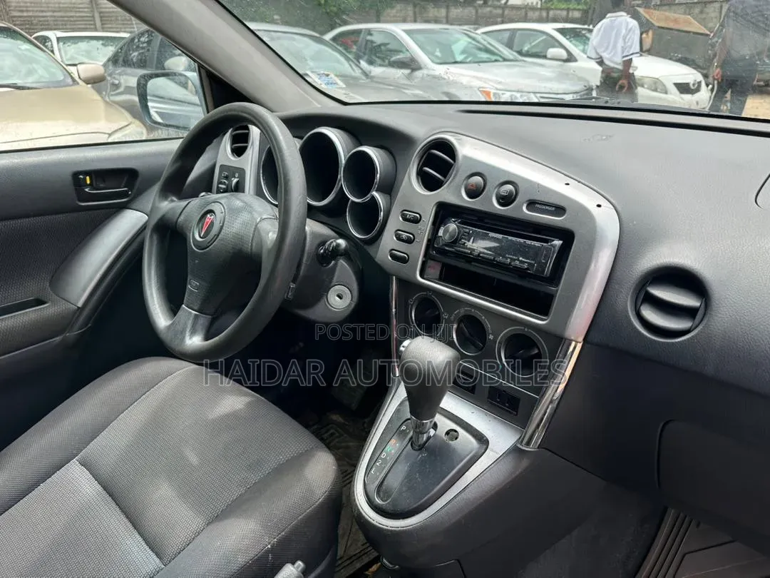 Pontiac Vibe 2007 Green