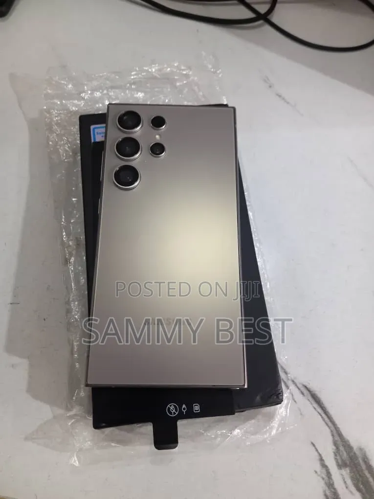 Samsung Galaxy S24 Ultra 256 GB Gold