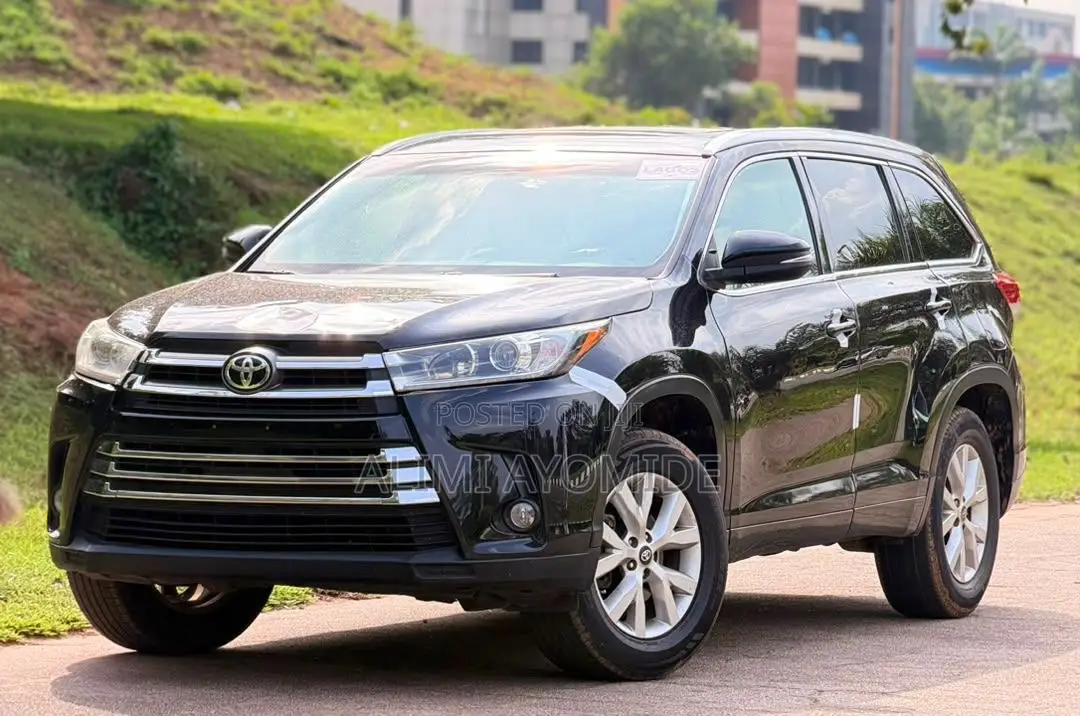 Toyota Highlander 2015 Black