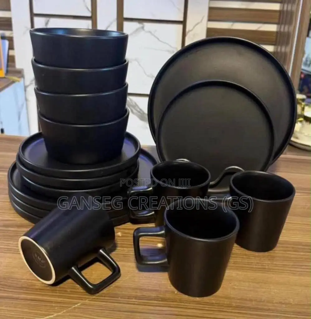 Premium 16-Piece Matte Black/White Stoneware Dinnerware Set