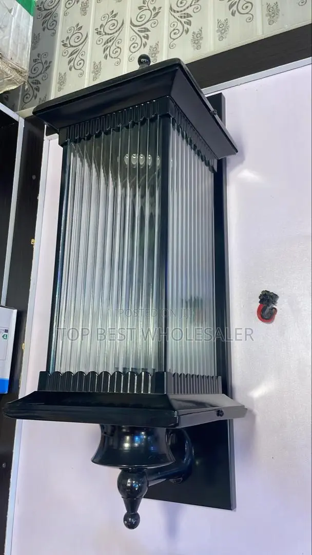 Modern Outdoor Wall Lamp