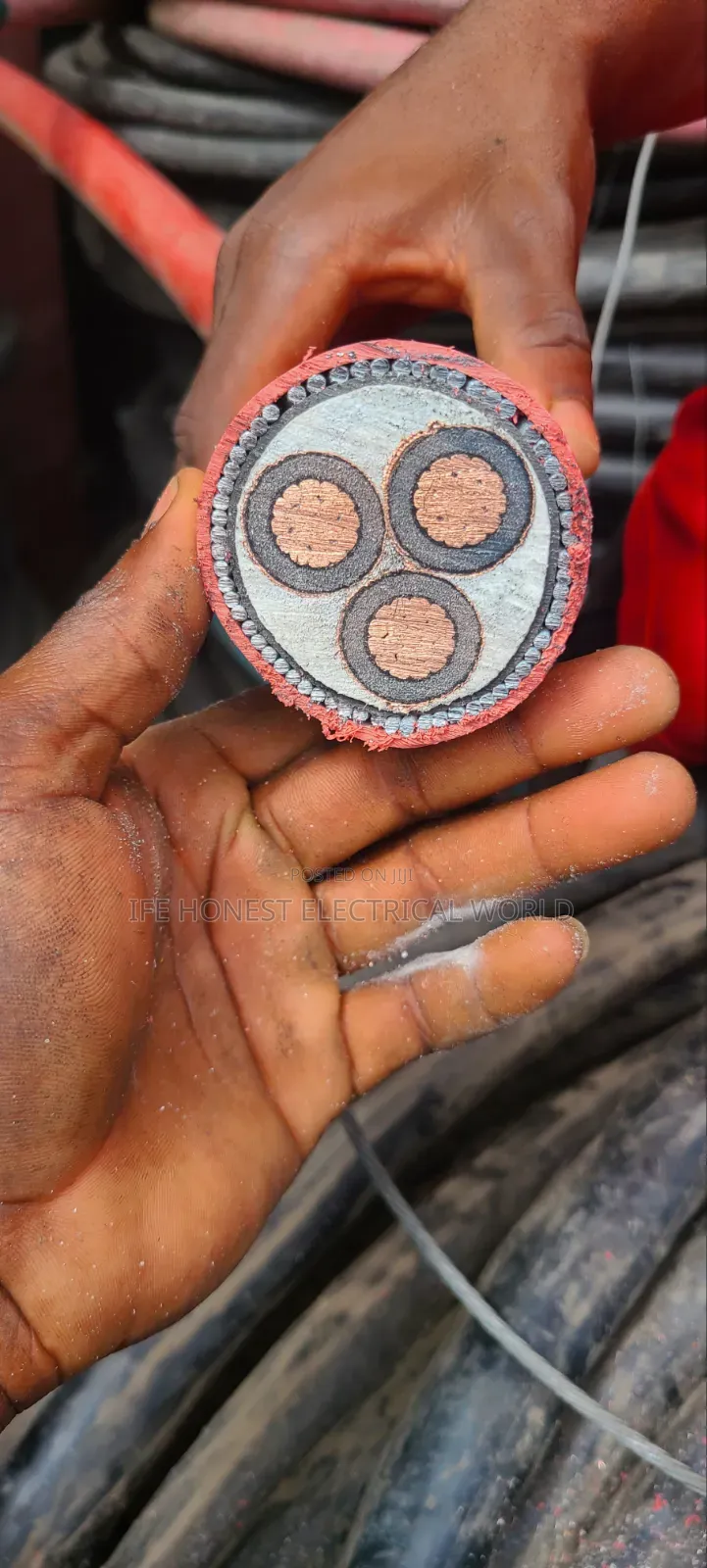 Xlpe 11kv 150mmx3core Red