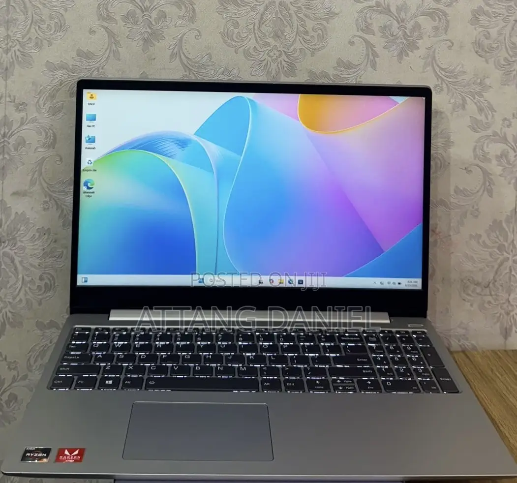 Laptop Lenovo IdeaPad 330S 12GB AMD Ryzen 5 SSD 256GB