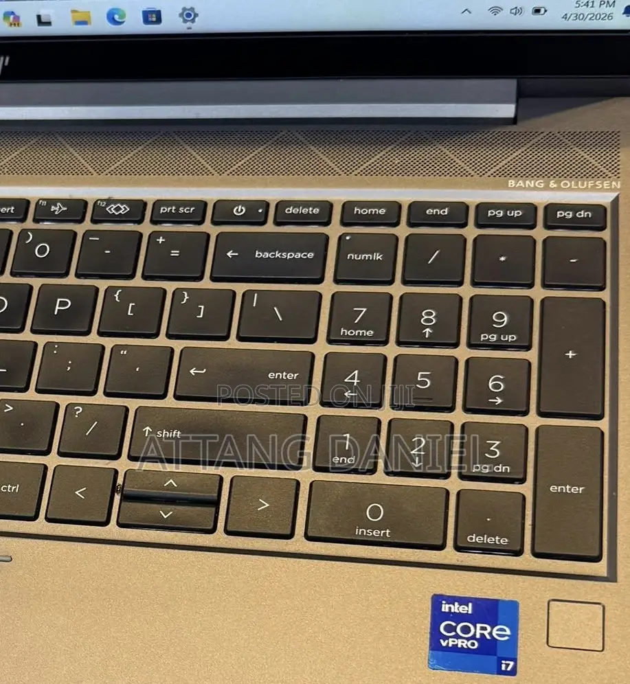 Laptop HP ZBook Firefly G8 16GB Intel Core i7 SSD 512GB