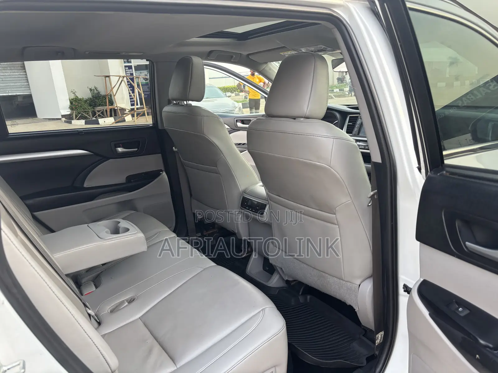Toyota Highlander XLE 2019 White