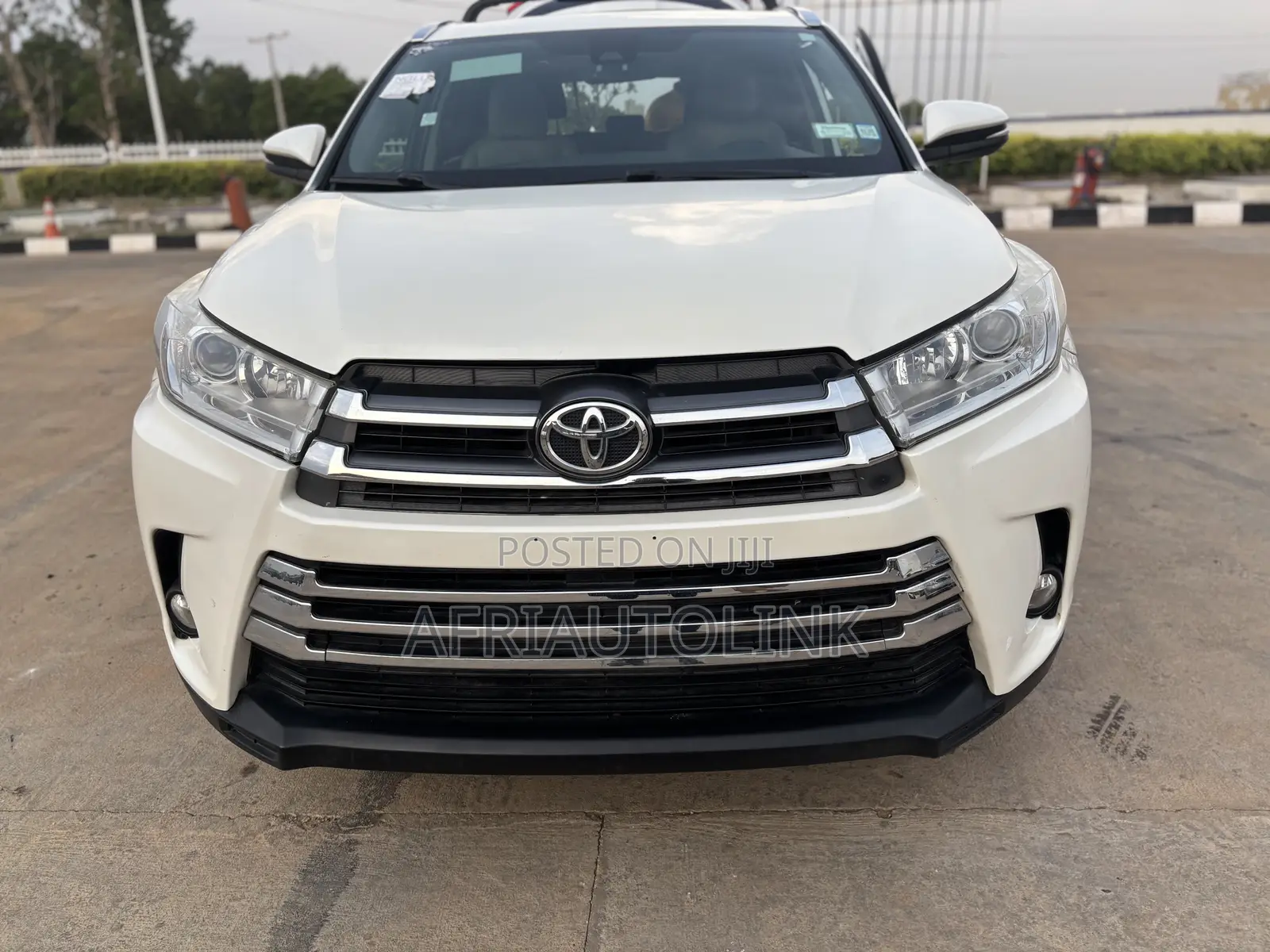 Toyota Highlander XLE 2019 White