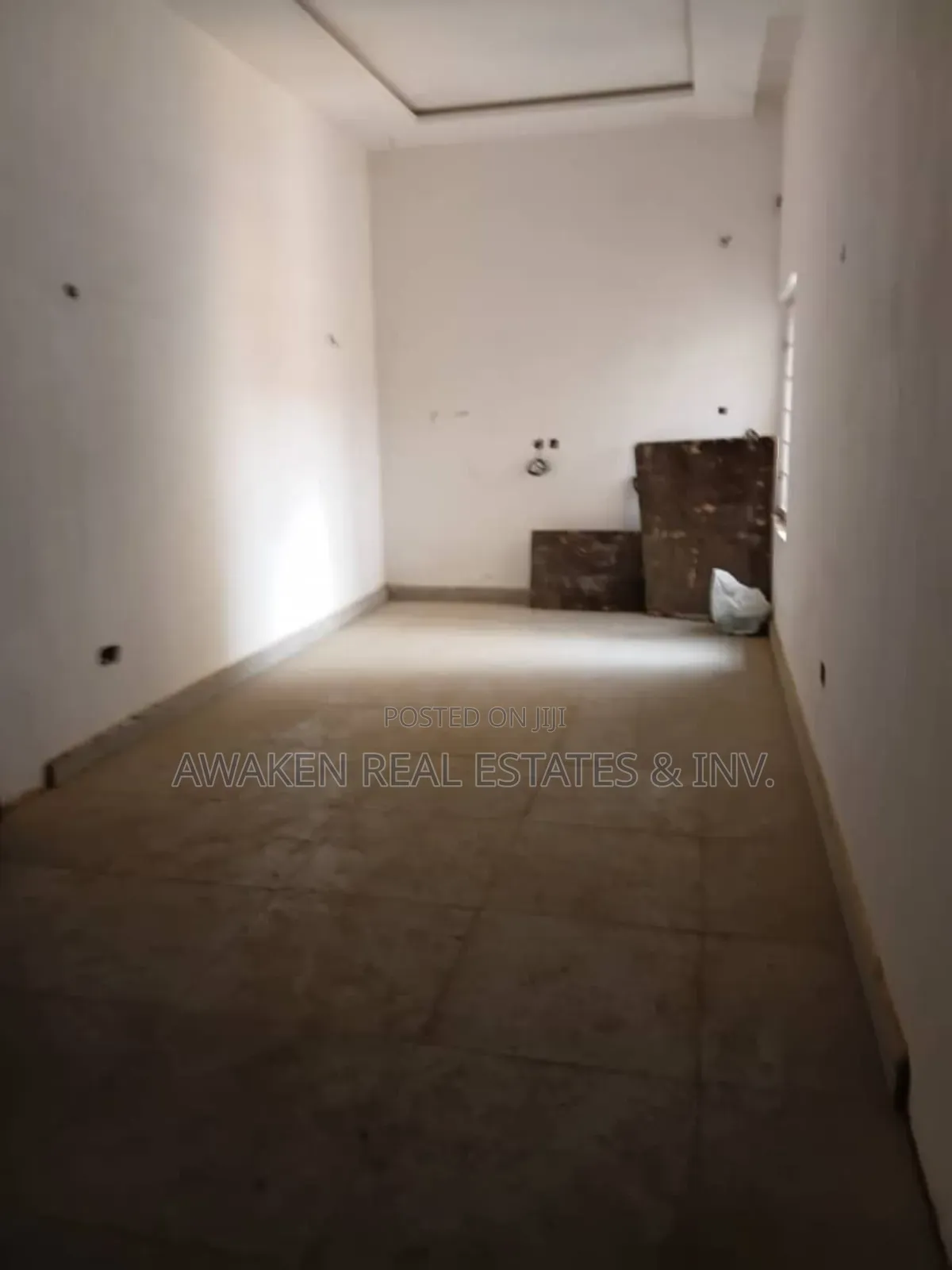 4bdrm Townhouse/Terrace in Mpape for sale