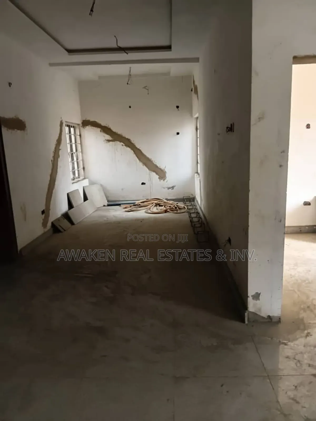 4bdrm Townhouse/Terrace in Mpape for sale