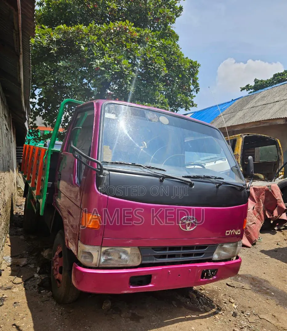 Toyota Dyna 2004