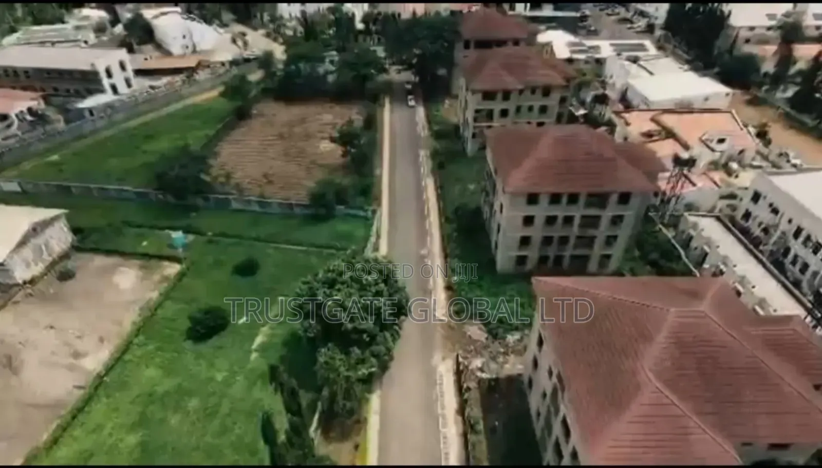 20bdrm Apartment in Wuse 2 for sale