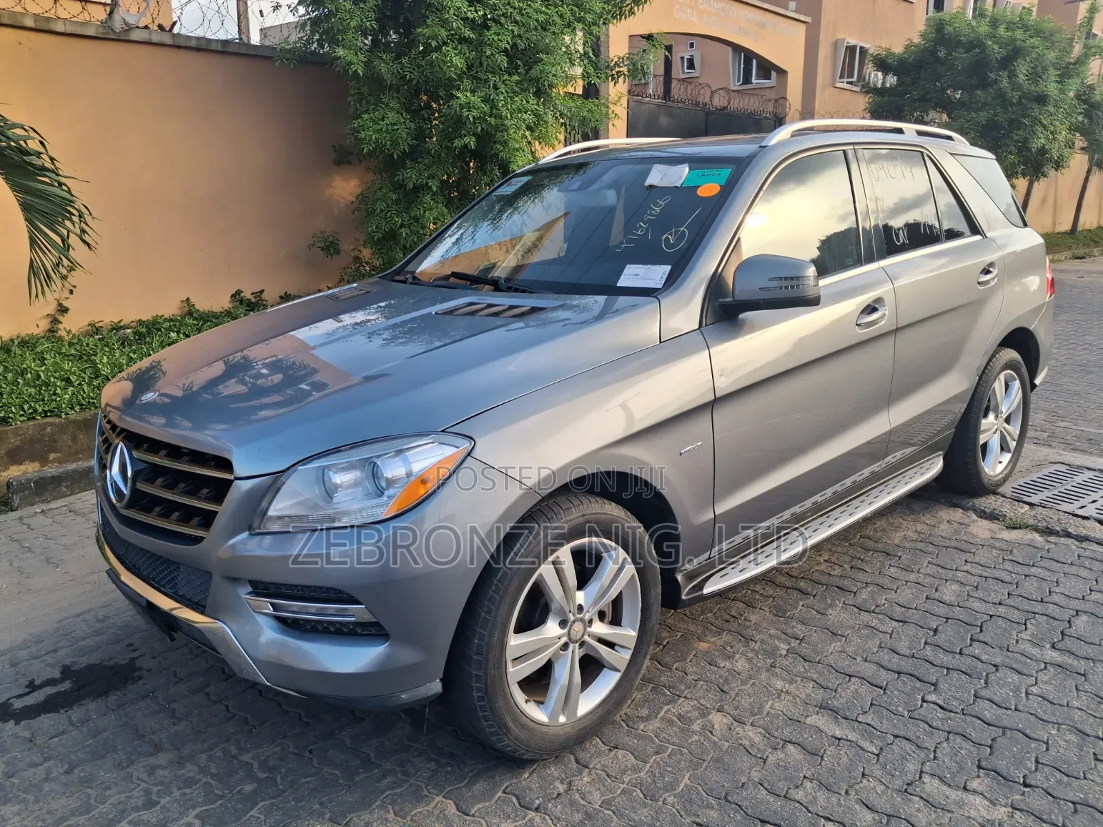 Mercedes-Benz M Class 2012 Gray