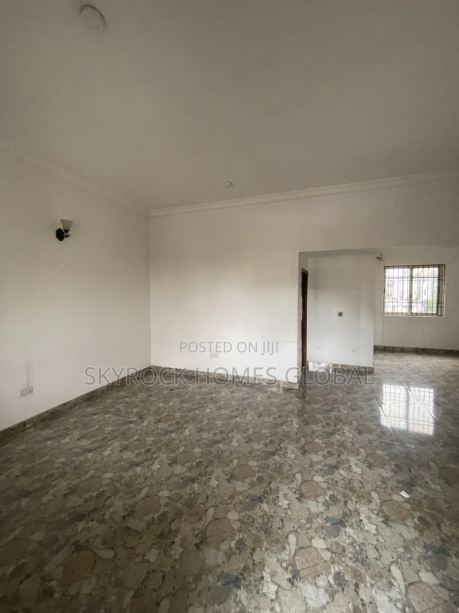 Mini Flat in Ikate for rent