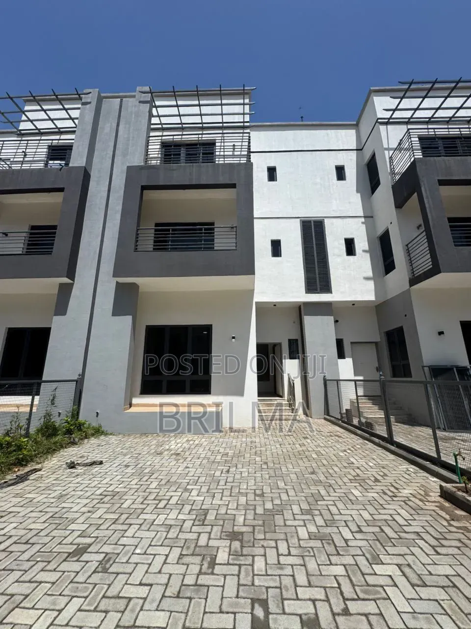 Furnished 4bdrm Duplex in Guzape District for sale