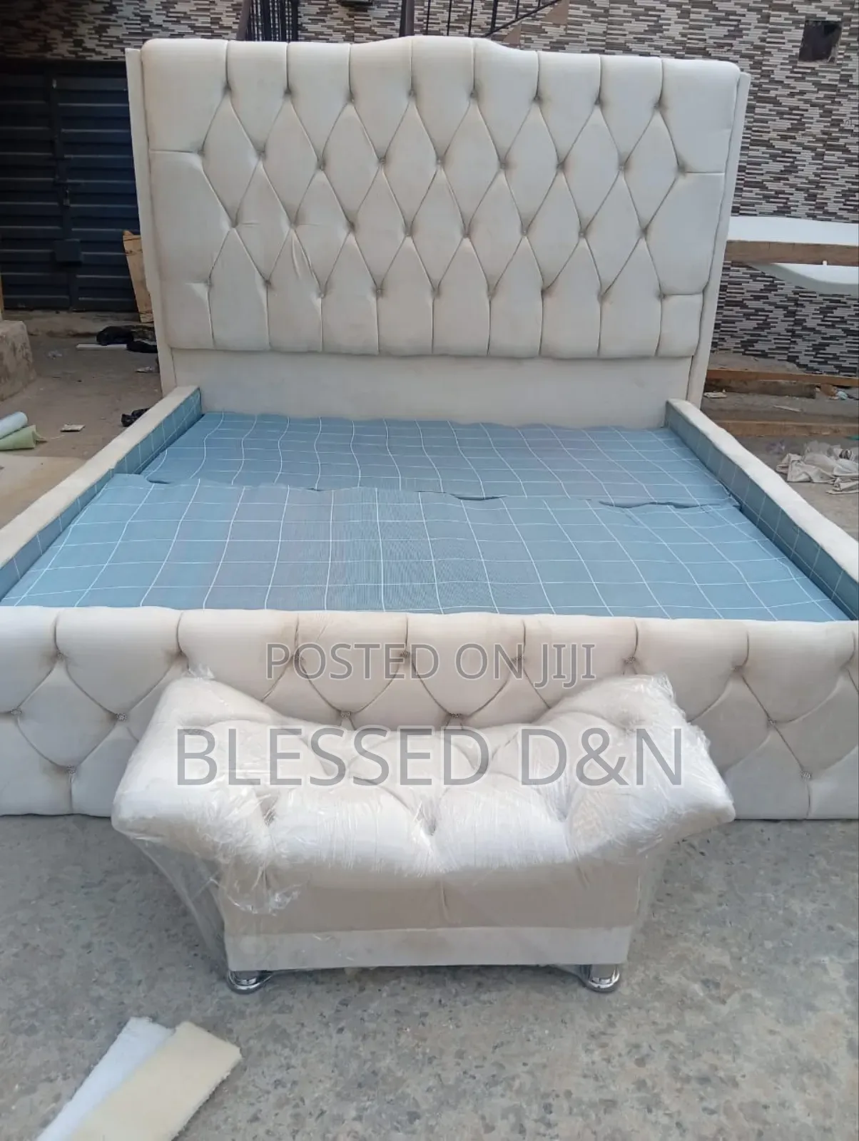 Full Paded 6x6 Standard Cream Paded