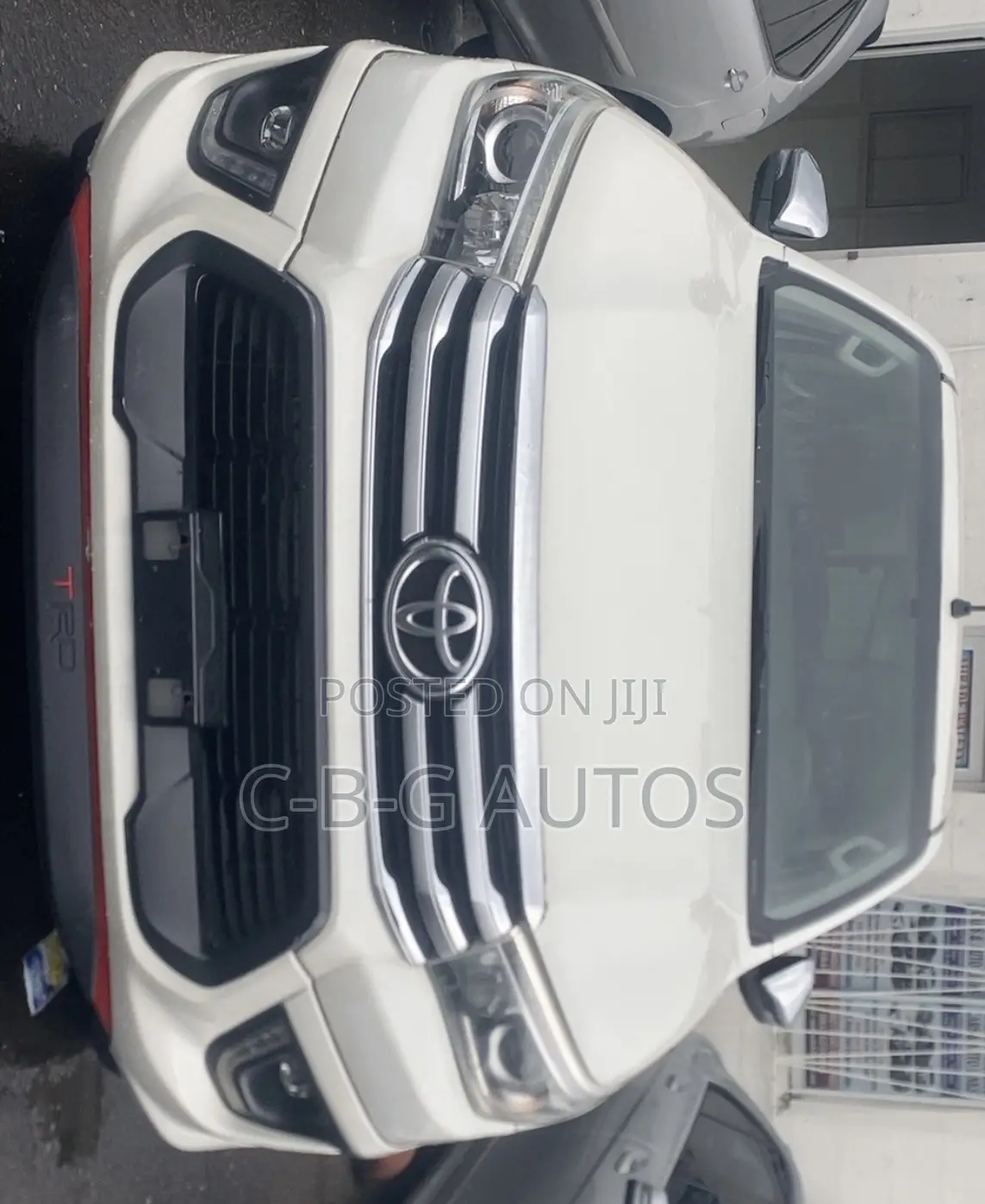 Toyota Hilux SR5 4x4 2018 White