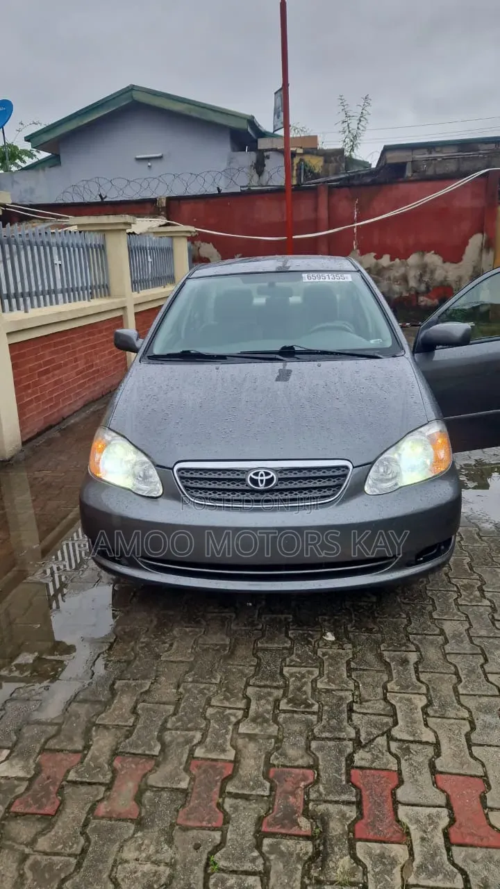 Toyota Corolla CE 2005 Gray